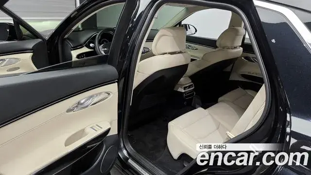 Genesis GV70 2023 — Photo 3/20