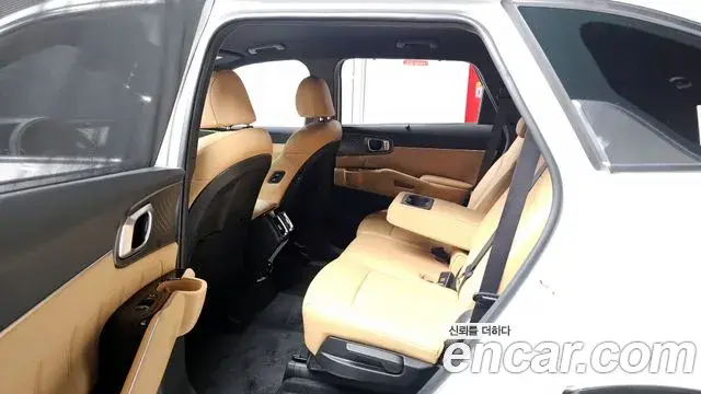 Kia Sorento 2023 — Фото 11/20