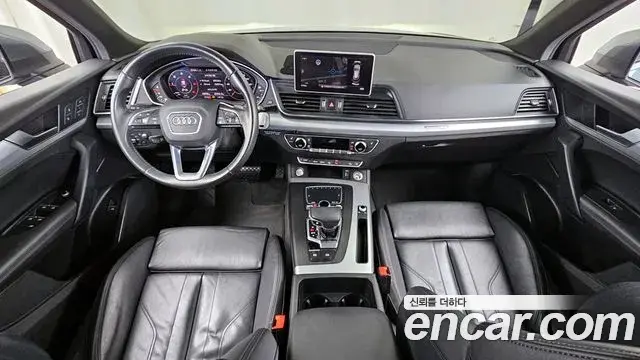 Audi Q5 2020 — Фото 7/20