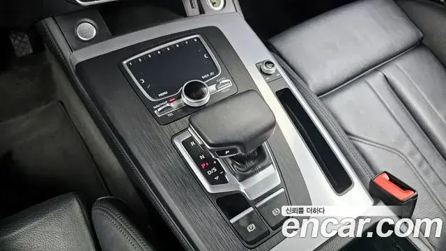 Audi Q5 2020 — Фото 9/20