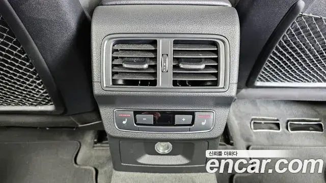 Audi Q5 2020 — Фото 18/20