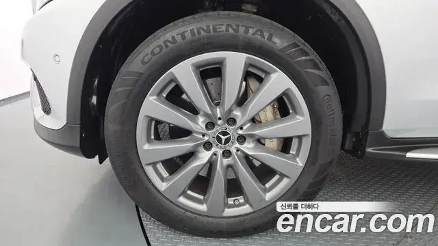 Mercedes-Benz GLC-Class 2019 — ფოტო 7/20