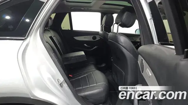 Mercedes-Benz GLC-Class 2019 — ფოტო 6/20