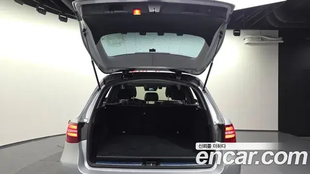Mercedes-Benz GLC-Class 2019 — ფოტო 5/20