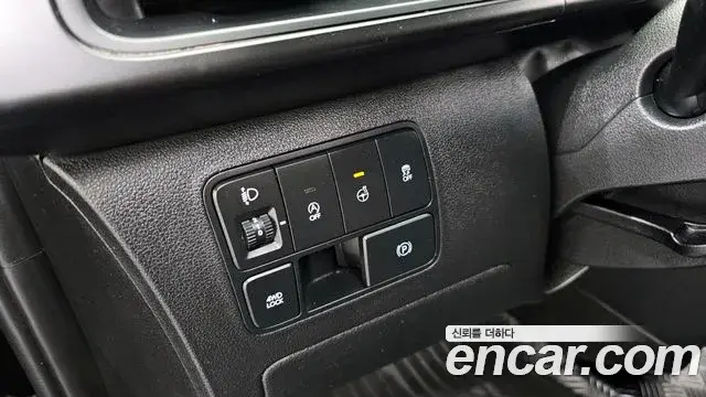 Hyundai Staria 2024 — Фото 18/20