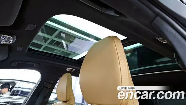 Volvo XC60 2021 — ფოტო 20/20
