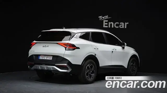 Kia Sportage 2021 — Фото 2/20