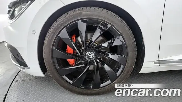 Volkswagen Arteon 2019 — Photo 4/20