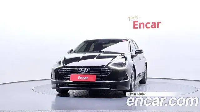 Hyundai Sonata Hybrid 2021 — Photo 2/20