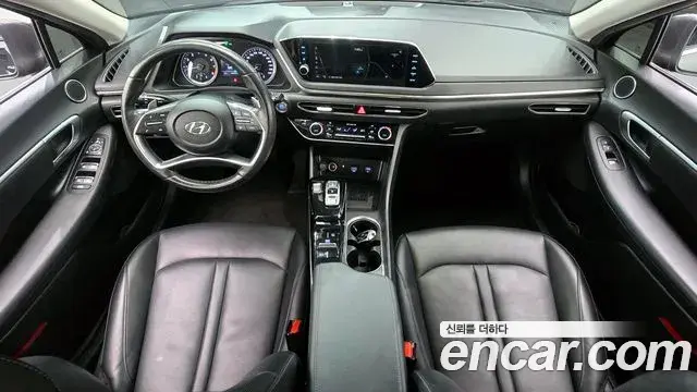 Hyundai Sonata Hybrid 2021 — Photo 3/20