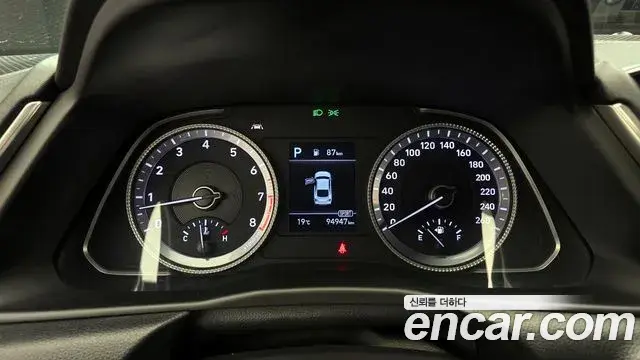 Hyundai Sonata Hybrid 2021 — Photo 4/20