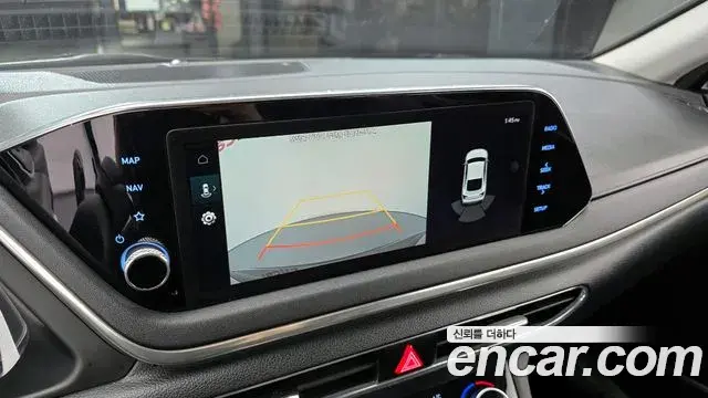 Hyundai Sonata Hybrid 2021 — Photo 13/20