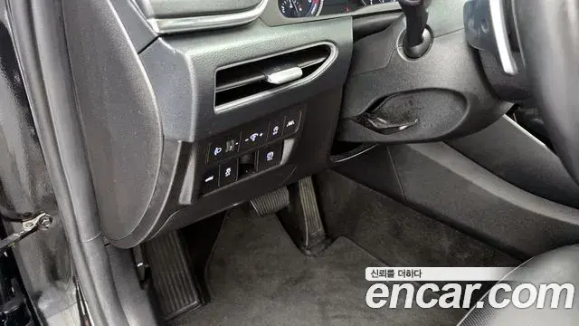 Hyundai Sonata Hybrid 2021 — Photo 16/20