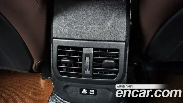 BMW 1 Series 2025 — Photo 15/20