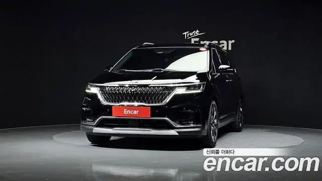 Kia Carnival 2021 — Фото 3/20