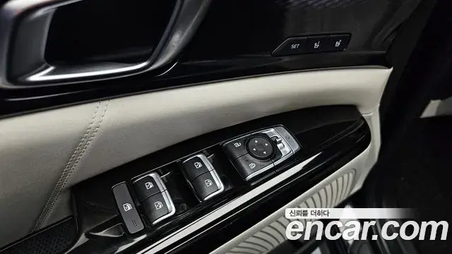 Kia Carnival 2021 — Фото 16/20
