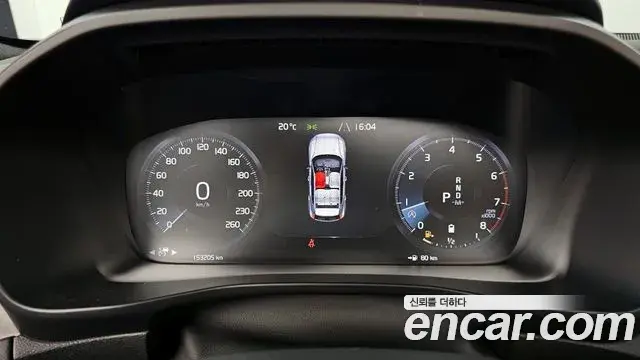 Volvo XC40 2020 — Photo 12/20