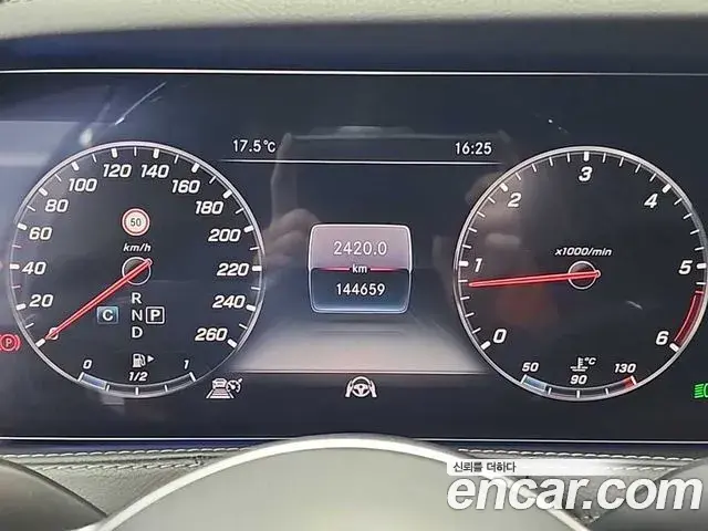 Mercedes-Benz S-Class 2018 — ფოტო 8/19