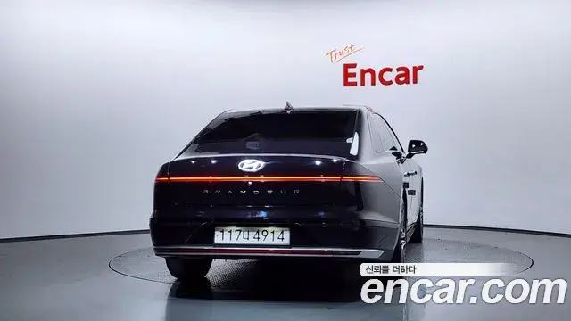 Hyundai Grandeur Hybrid 2024 — ფოტო 12/20