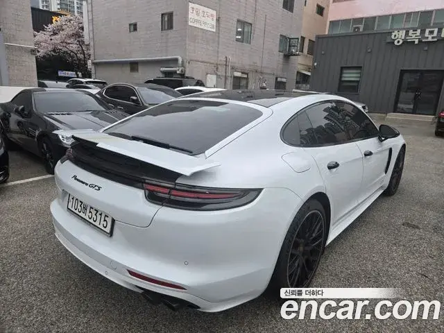 Porsche Panamera 2020 — Photo 15/20