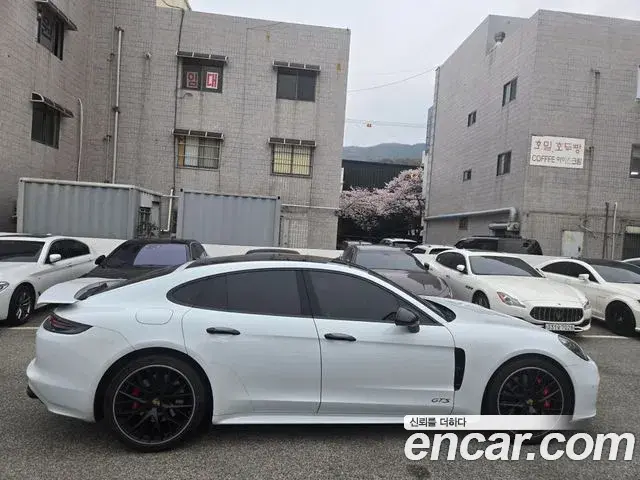 Porsche Panamera 2020 — Photo 4/20