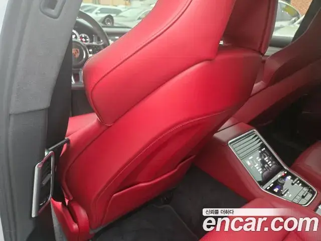 Porsche Panamera 2020 — Photo 8/20