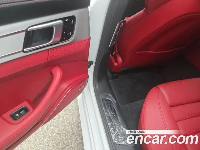 Porsche Panamera 2020 — Photo 5/20