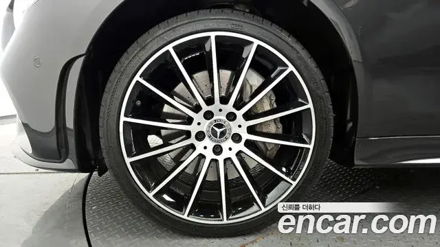 Mercedes-Benz CLS-Class 2020 — Photo 20/20