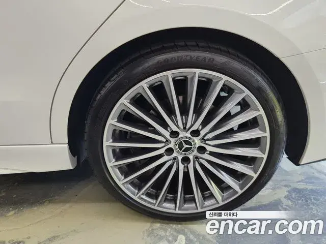 Mercedes-Benz C-Class 2022 — Şəkil 11/20