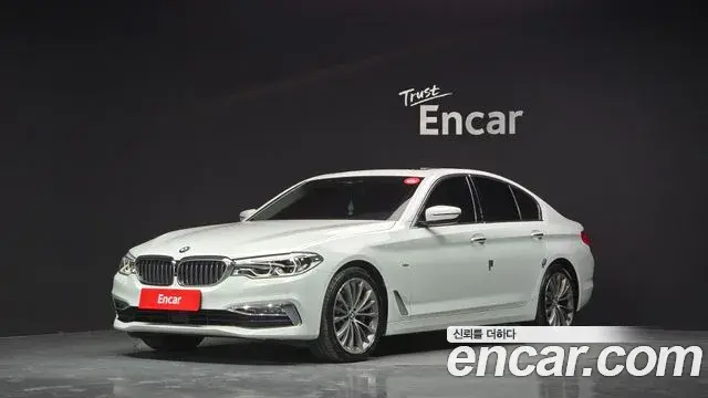 BMW 5 Series 2018 — Photo 15/20