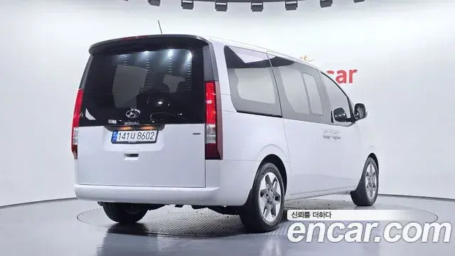 Hyundai Staria 2022 — Фото 2/20