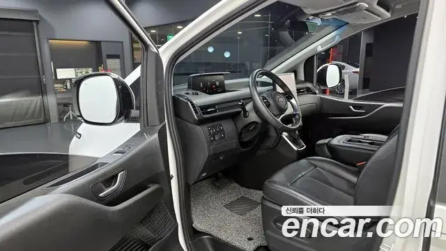 Hyundai Staria 2022 — Фото 11/20