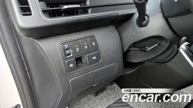Hyundai Staria 2022 — Фото 15/20