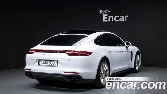 Porsche Panamera 2020 — Şəkil 14/20