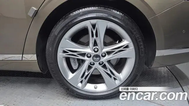 Genesis G90 2022 — ფოტო 8/20
