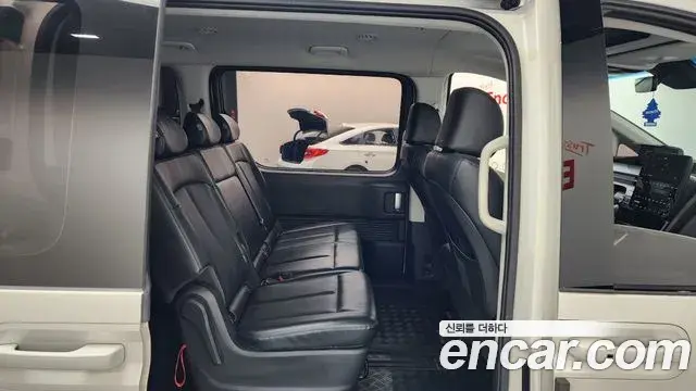Hyundai Staria 2022 — Фото 12/20