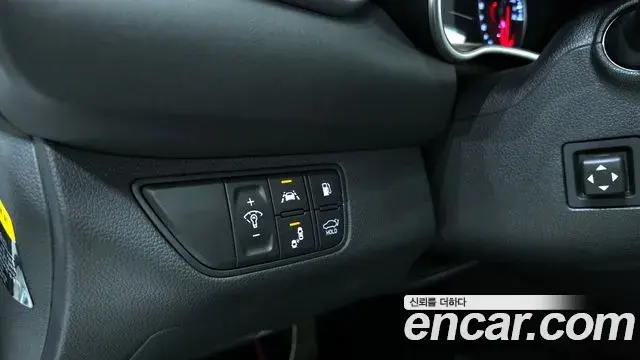 Genesis G70 2019 — Photo 13/20