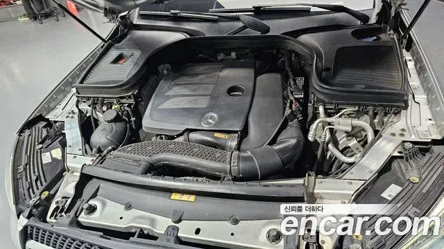 Mercedes-Benz GLC-Class 2020 — ფოტო 15/20