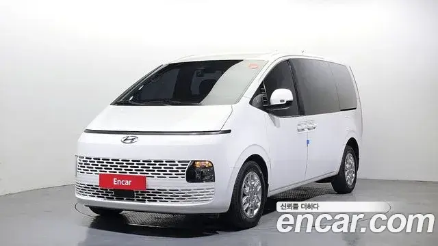 Hyundai Staria 2022 — Photo 2/20