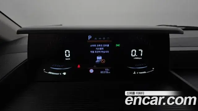 Hyundai Staria 2022 — Photo 18/20