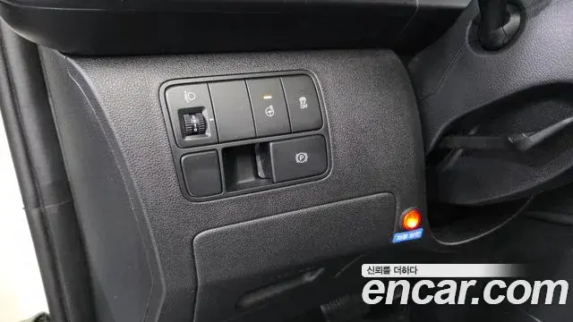 Hyundai Staria 2022 — Photo 5/20