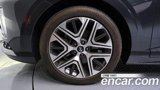 Hyundai Grandeur Hybrid 2023 — Photo 14/20