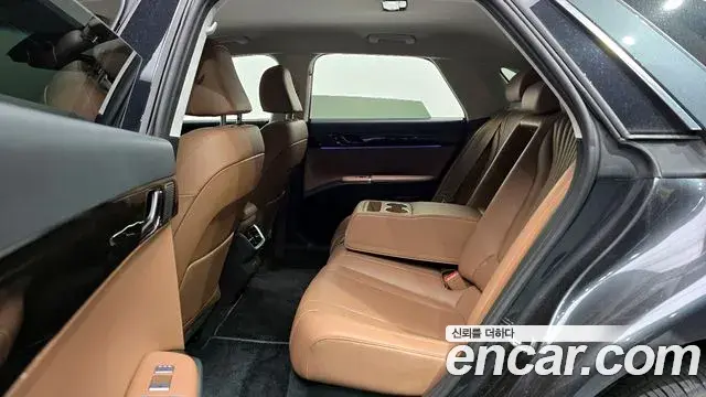 Hyundai Grandeur Hybrid 2023 — Photo 19/20