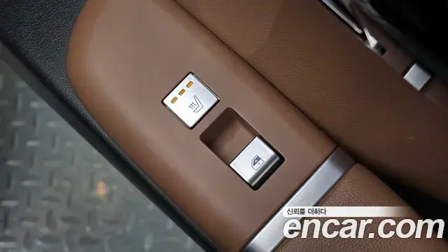 Hyundai Grandeur Hybrid 2023 — Photo 5/20