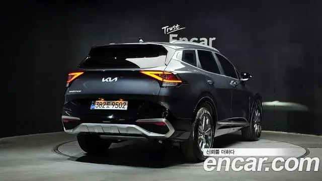 Kia Sportage 2021 — Photo 8/20