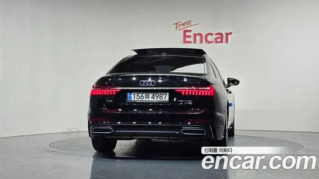 Audi A6 2021 — ფოტო 14/20