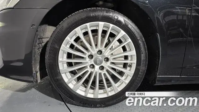Audi A6 2021 — ფოტო 10/20