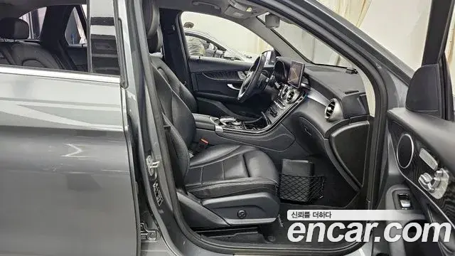 Mercedes-Benz GLC-Class 2019 — Фото 11/20
