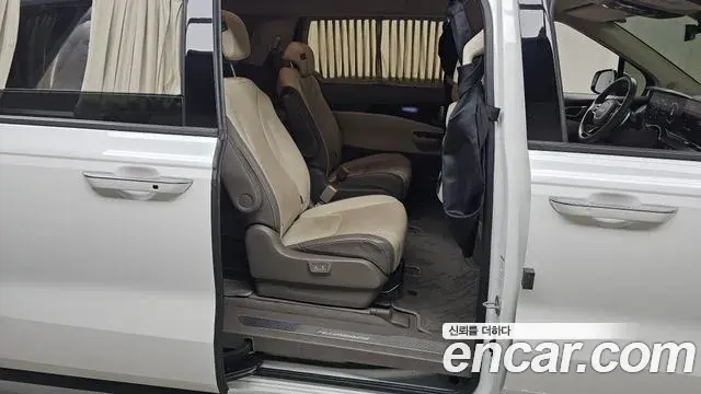 Kia Carnival 2022 — Şəkil 9/20