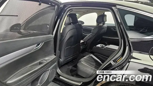 Genesis G80 2023 — ფოტო 19/20